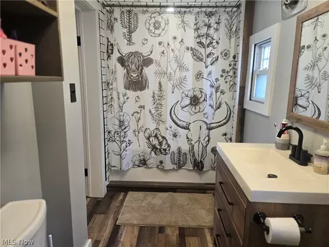 Bath - 620 Franklin Ave, Conesville, OH 43811 photo 2 of 2