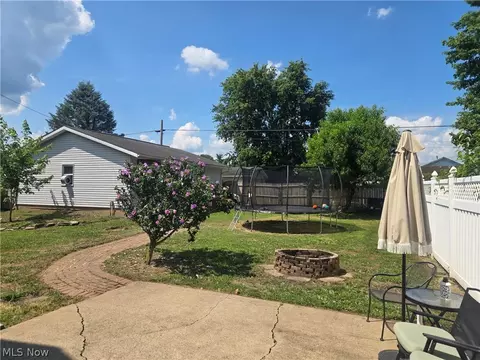 Exterior - 620 Franklin Ave, Conesville, OH 43811 photo 9 of 11