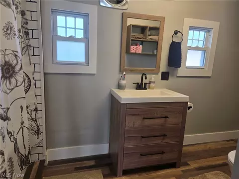 Bath - 620 Franklin Ave, Conesville, OH 43811 photo 1 of 2