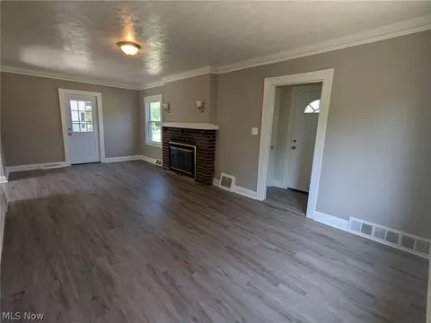 362 E 214th St, Euclid, OH 44123 photo 15