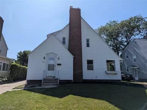 362 E 214th St, Euclid, OH 44123 photo 1