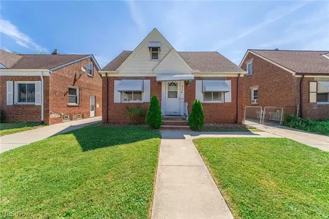 4465 W 137th St, Cleveland, OH 44135