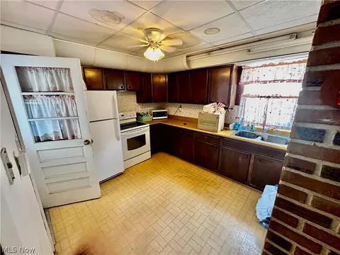 346 E Ido Ave, Akron, OH 44301 photo 9