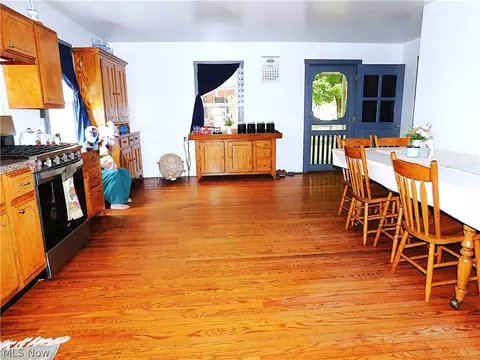 Kitchen - 36800 Mann Ridge Rd, Jerusalem, OH 43747 photo 2 of 4