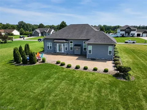 Exterior - 124 Cedars Dr, Poland, OH 44514 photo 2 of 4