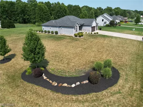 124 Cedars Dr, Poland, OH 44514 photo 7