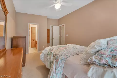 Bedroom - 5645 Clingan Rd #2B, Struthers, OH 44471 photo 2 of 4