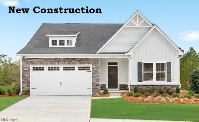 8324 Falls Glen Ln, Olmsted Falls, OH 44138