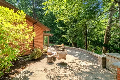 Exterior - 2661 Perry Dr NW, Canton, OH 44708 photo 5 of 11