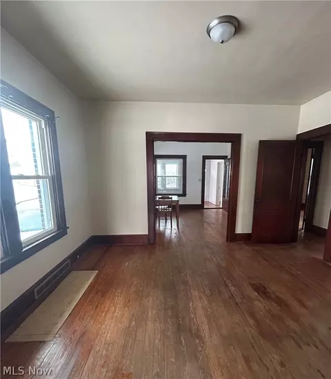 15 Katherine St, Struthers, OH 44471 photo 4