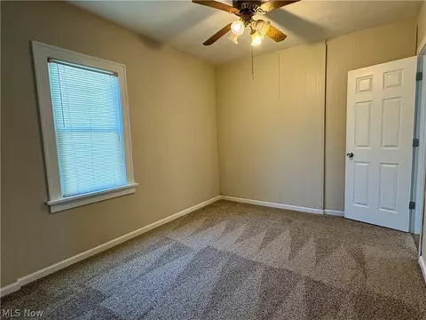 891 E 232nd St, Euclid, OH 44123 photo 12
