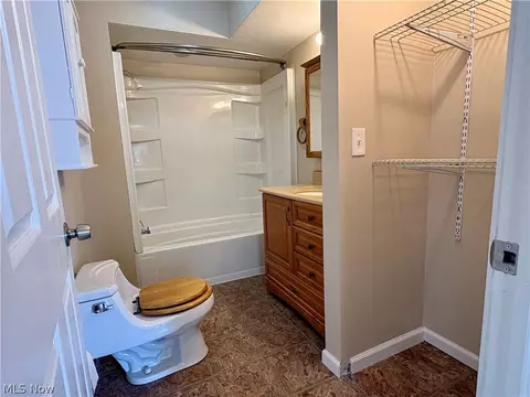 891 E 232nd St, Euclid, OH 44123 photo 14