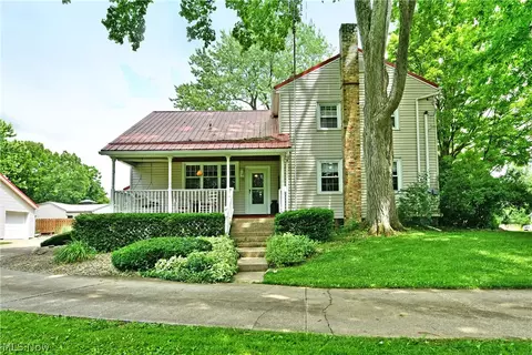8683 King Graves Rd NE, Warren, OH 44484