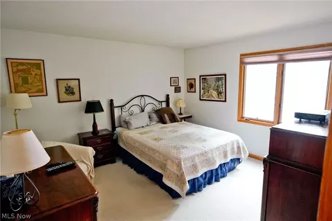Bedroom - 3048 Deercrest Path, Stow, OH 44224 photo 4 of 5