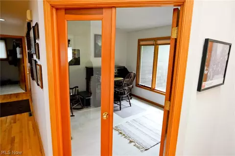 Entry Way - 3048 Deercrest Path, Stow, OH 44224 photo 1 of 6