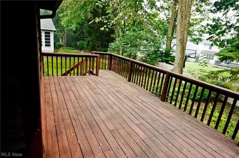 Exterior - 3048 Deercrest Path, Stow, OH 44224 photo 5 of 7