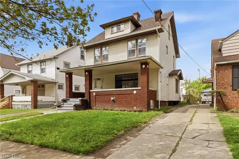 3370 E 137th St, Cleveland, OH 44120