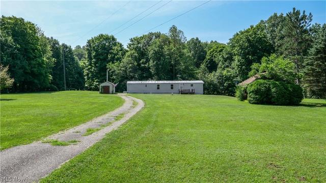 10748 Woodard Rd, Deerfield, OH 44411