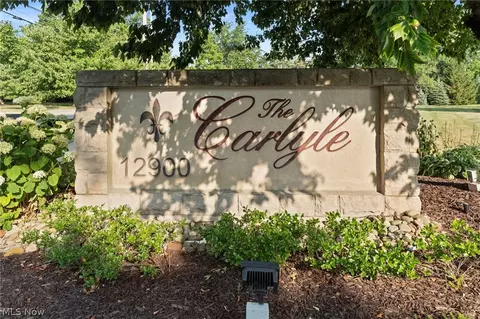 12900 Lake Ave #811, Lakewood, OH 44107