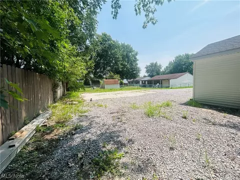 Exterior - 9849 Bright Dr, Windham, OH 44288 photo 5 of 5