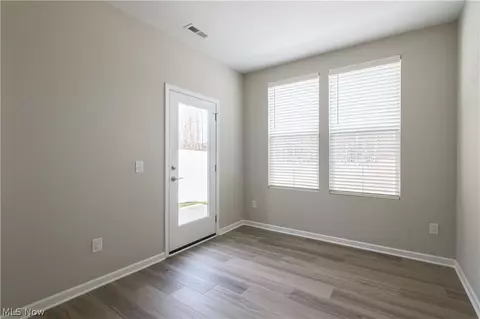945 Memory Ln # -2, Aurora, OH 44202 photo 8