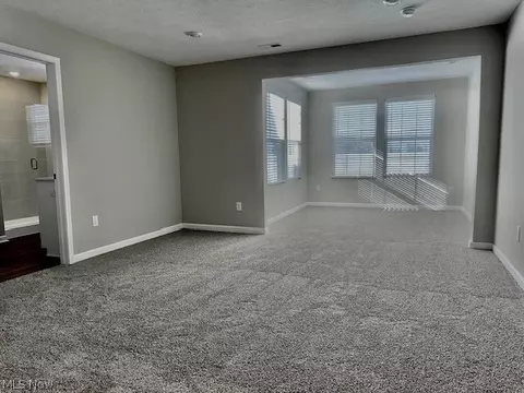 945 Memory Ln # -2, Aurora, OH 44202 photo 9