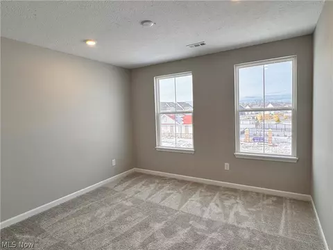945 Memory Ln # -2, Aurora, OH 44202 photo 16