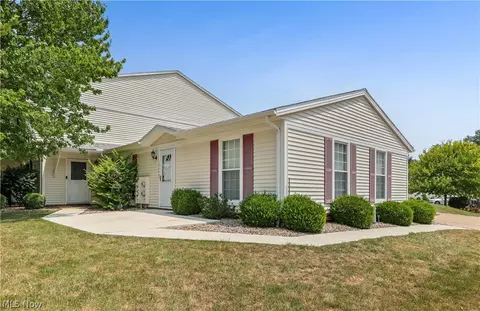 10440 Independence Dr #20A, North Royalton, OH 44133