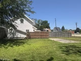 1638 W 6th St, Ashtabula, OH 44004 photo 6