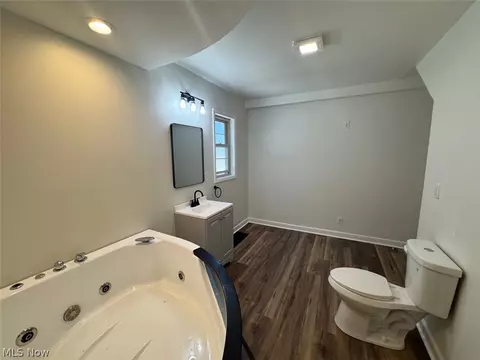 Bath - 1638 W 6th St, Ashtabula, OH 44004 photo 6 of 6