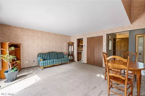 Living - 174 St Clair Dr, Akron, OH 44307 photo 4 of 4