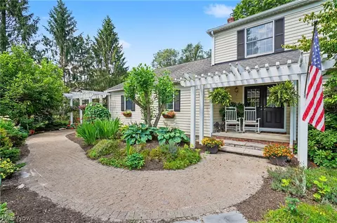15884 Arbor Trl, Newbury, OH 44065