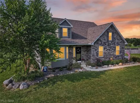 48600 Middle Ridge Rd, Amherst, OH 44001