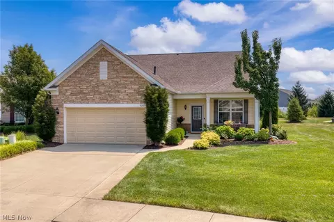 9289 Unionville Dr, North Ridgeville, OH 44039