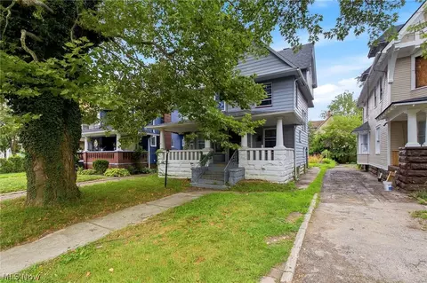 10820 Grantwood Ave, Cleveland, OH 44108