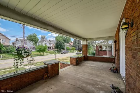 1145 Broad Ave NW, Canton, OH 44708 photo 2