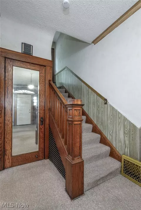 Entry Way - 1145 Broad Ave NW, Canton, OH 44708 photo 9 of 11