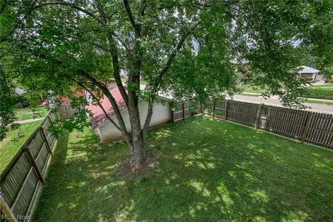 Exterior - 1145 Broad Ave NW, Canton, OH 44708 photo 10 of 10