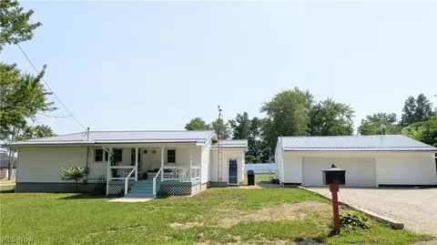 17383 Afton Ave, Lake Milton, OH 44429