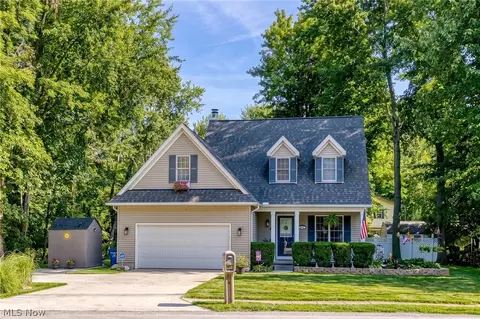 5112 E Lake Rd, Sheffield Lake, OH 44054