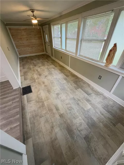 Entry Way - 26 Clifton Dr, Boardman, OH 44512 photo 1 of 3