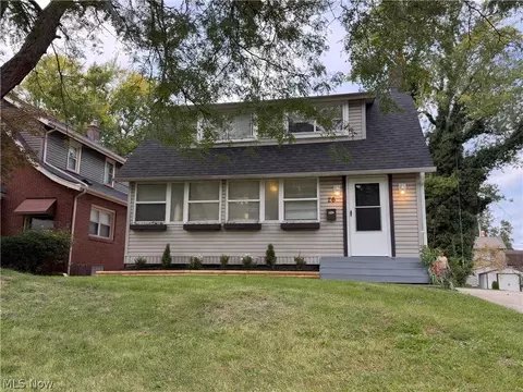 26 Clifton Dr, Boardman, OH 44512