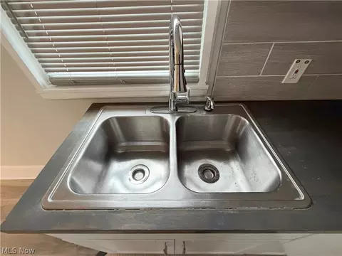 Kitchen - 26 Clifton Dr, Boardman, OH 44512 photo 2 of 2