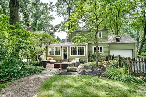Exterior - 4129 Oak Knoll Dr, Boardman, OH 44512 photo 8 of 16