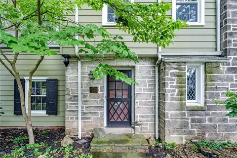Exterior - 4129 Oak Knoll Dr, Boardman, OH 44512 photo 13 of 16