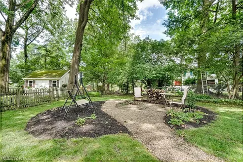 Exterior - 4129 Oak Knoll Dr, Boardman, OH 44512 photo 6 of 16