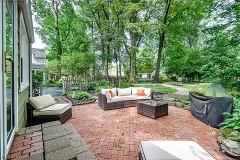 Exterior - 4129 Oak Knoll Dr, Boardman, OH 44512 photo 9 of 16