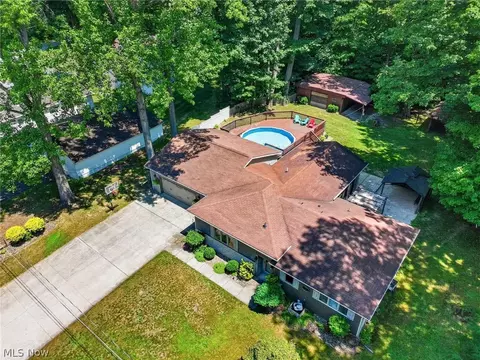 View/Area - 7430 Whitewood Dr, Ashtabula, OH 44004 photo 1 of 2
