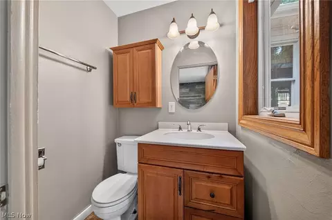 Bath - 7430 Whitewood Dr, Ashtabula, OH 44004 photo 1 of 3