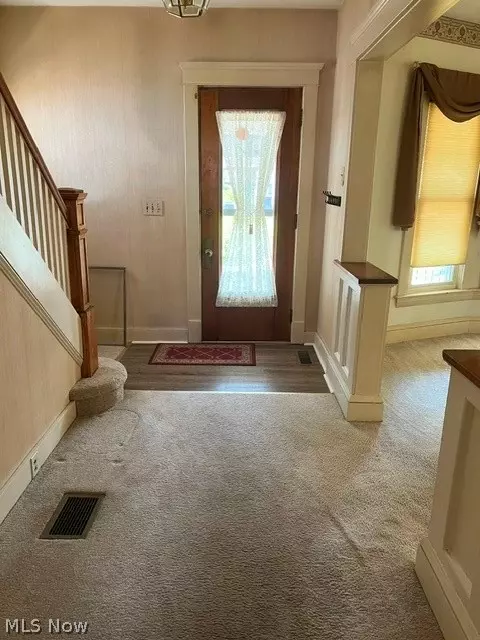 Entry Way - 2023 W 10th St, Ashtabula, OH 44004 photo 1 of 2